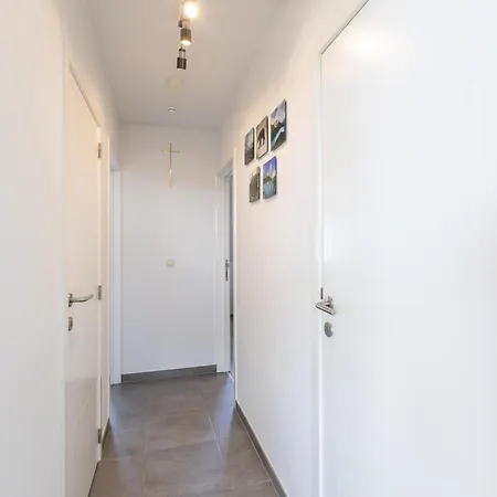 Emily - 0401 + Park.